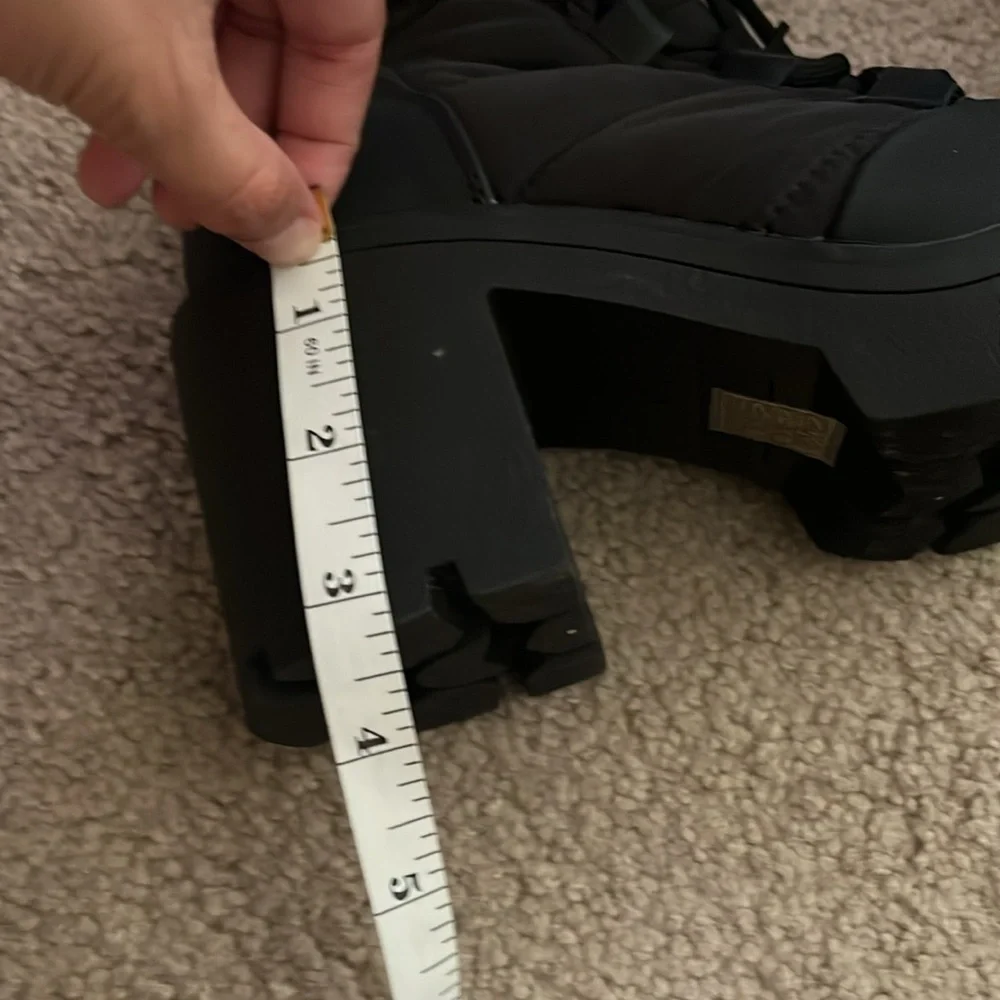 “Dream Pairs- Platform Combat Boots size 6”